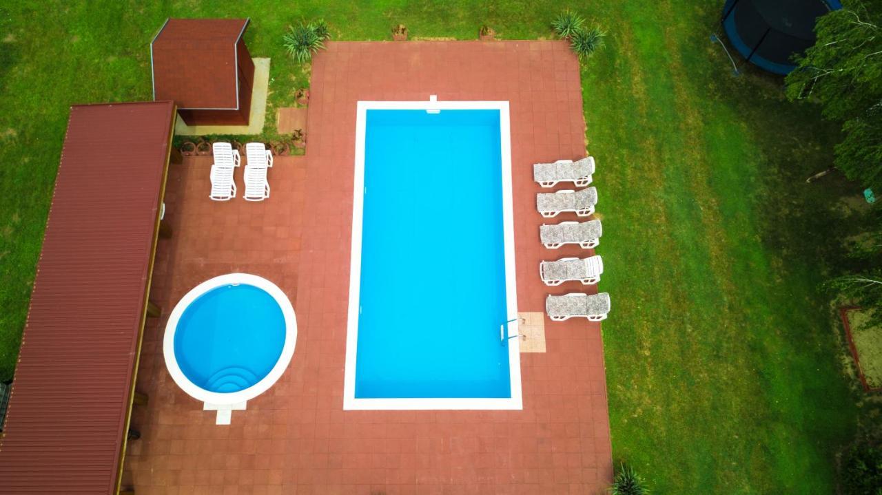 Tennis Guesthouse Ordacsehi Luaran gambar